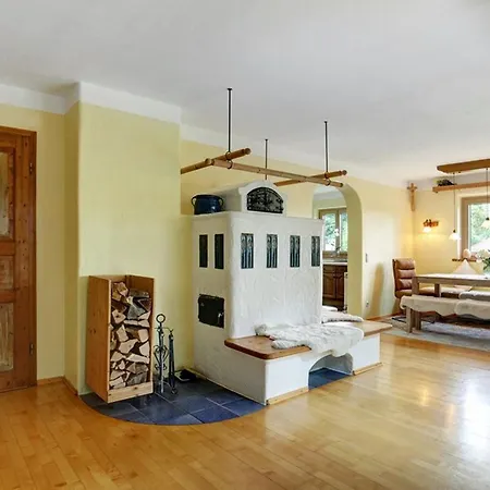 Ferienwohnung Berneck 格门德蒂格斯